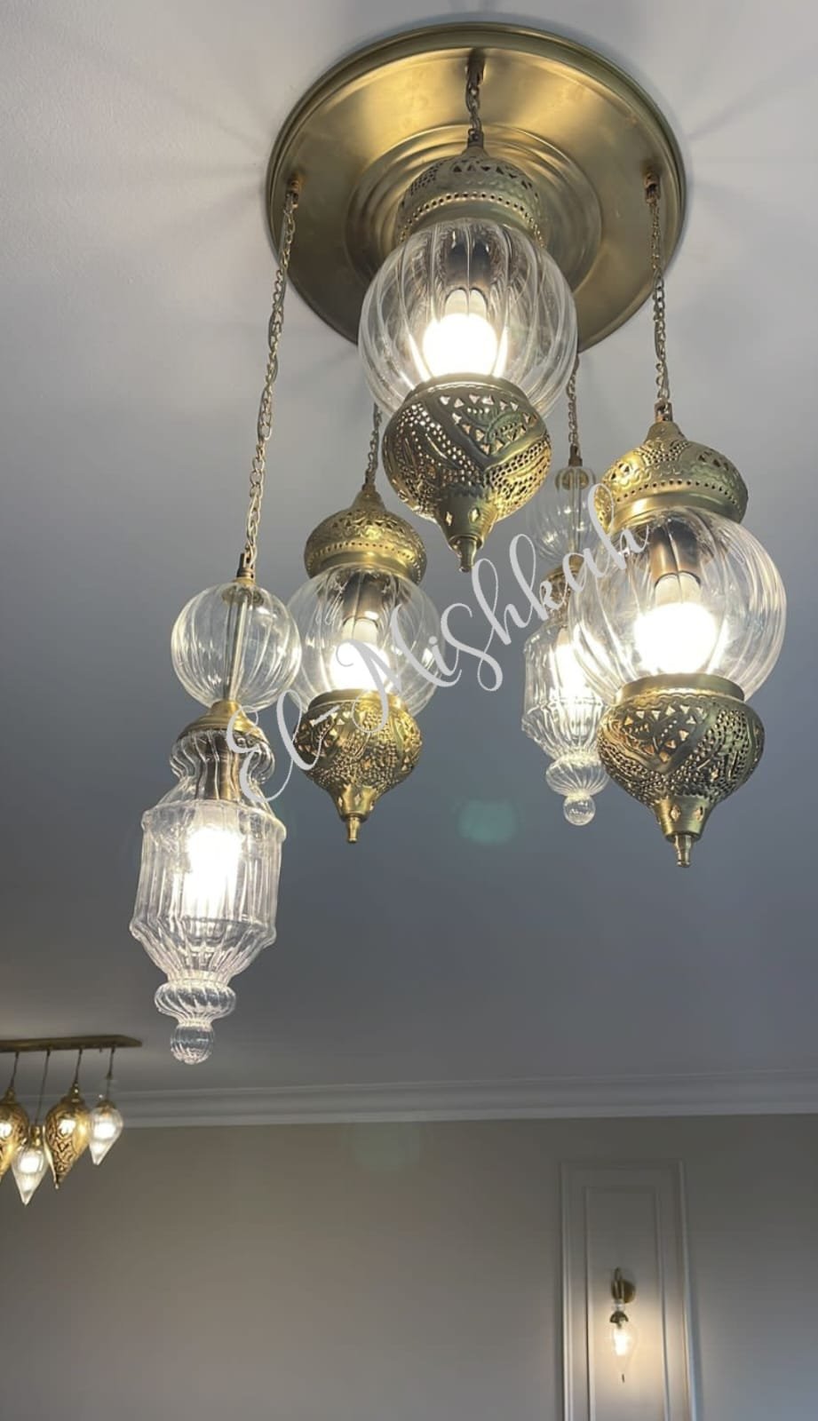 نجف زجاج بايركس من المشكاة: مزيج المتانة العالية والشفافية العصرية