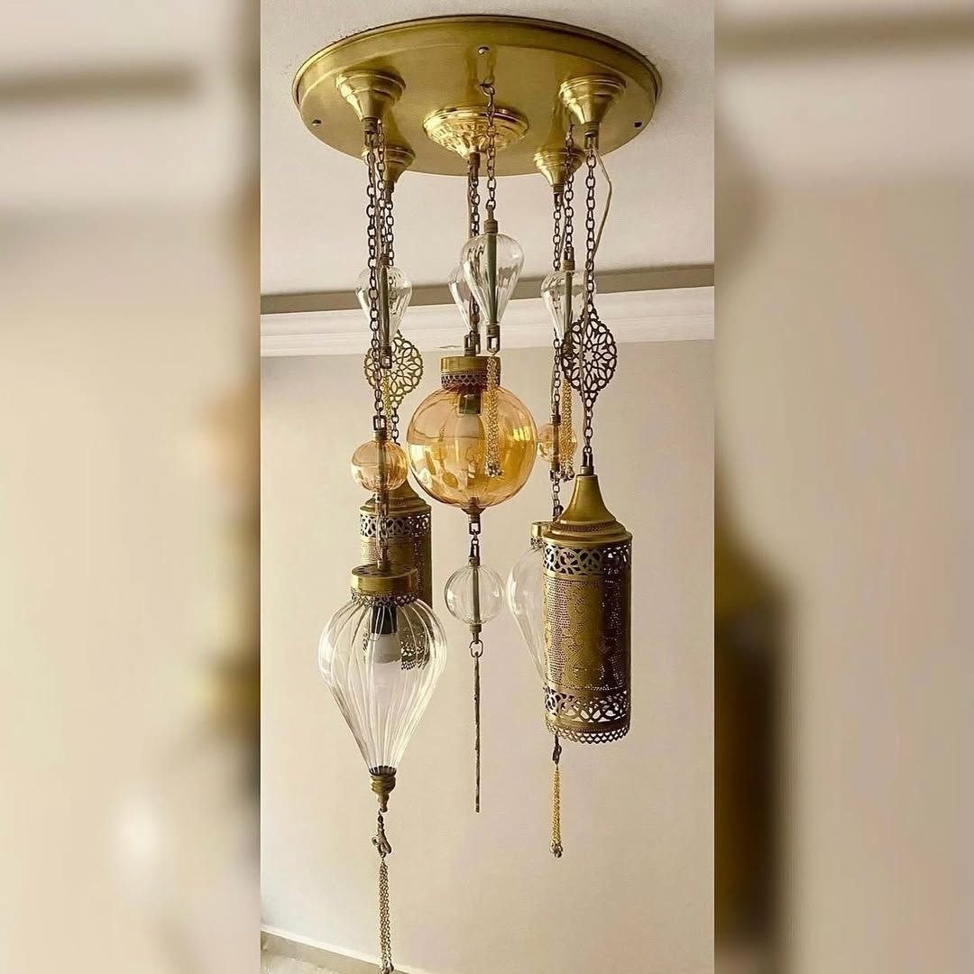 نجفة نحاس مستديرة فضى تليق بالصالونات الملكية