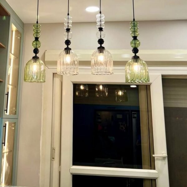 نجفة مسطرة مودرن فضي بتصميم بسيط للسفرة