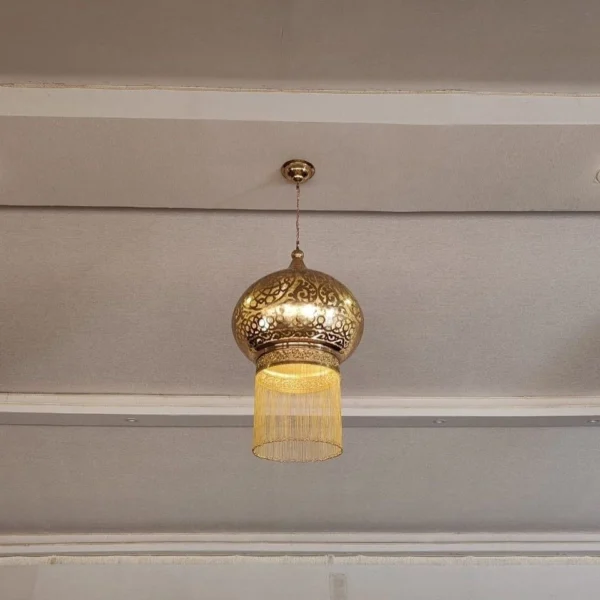 نجف مساجد نحاس بتصميم زخرفي إسلامي ونقوش يدوية من المشكاة